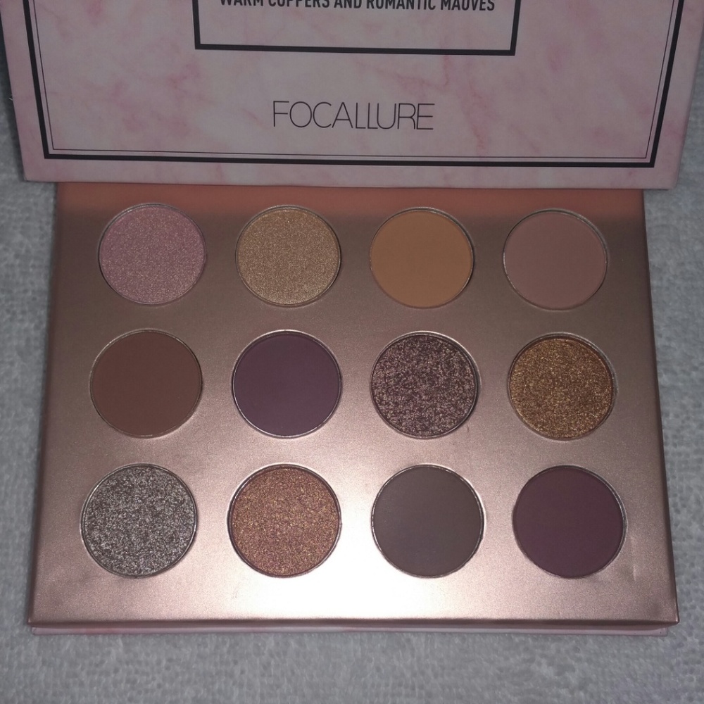 Focallure Pink Eye Shadow Palette - Picture 5 of 8